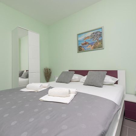Villa Barbara-Kastela With Heated Pool Exterior photo