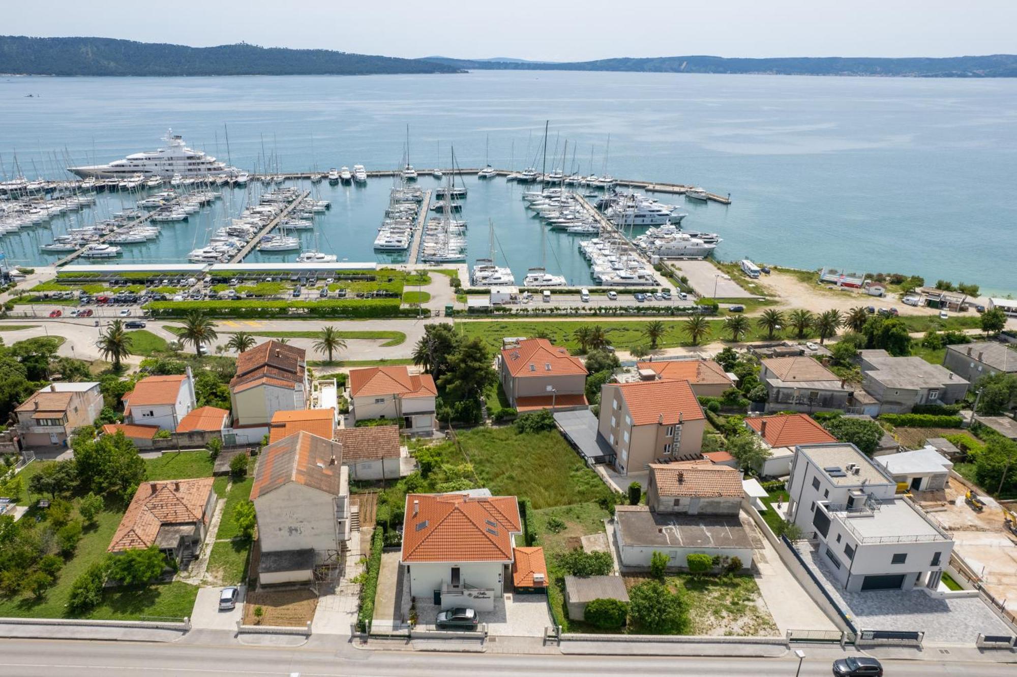 Villa Barbara-Kastela With Heated Pool Exterior photo